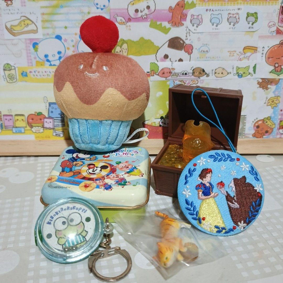 Toys Set N (Category: Plushies & Soft Toys) located in San Pablo. Submitted by oreospicks (Listing ID 1466043689, Image 1). Description: Sold as set only ☺️.