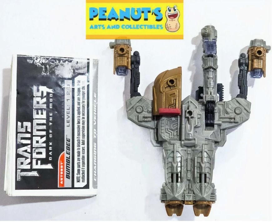 Transformers Dark of the Moon Leader Class BUMBLEBEE (Category: Figurines & Statues) located in Manila. Submitted by memorylanestore (Listing ID 1466028863, Image 3). Description: NOTE: Please learn how to READ and UNDERSTAND the product description carefully and "Be a Responsible Buyer". *Item is in very good condition. Weapon's Lights and Sounds effect all working. *Comes everything as posted on the photos. What you see is - What you get. *Guar