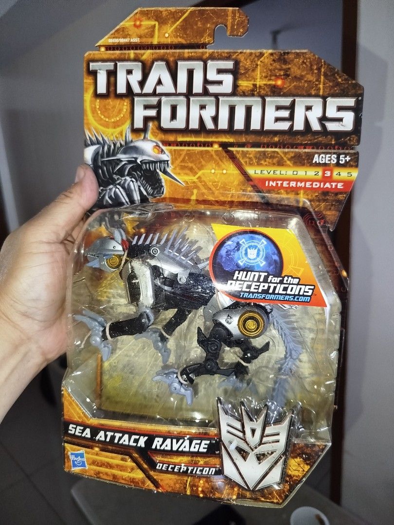 Transformers ravage figure (Category: Action & Battle Toys) located in Quezon City. Submitted by toys_r_here (Listing ID 1466117130, Image 1). Description: GOOD FOR GIFT AND COLLECTION as is po Good condition First to pay gets the item pa check nalng sa pic yun condition pm me for questions ship pwede lalamove or jnt qc and marikina area.