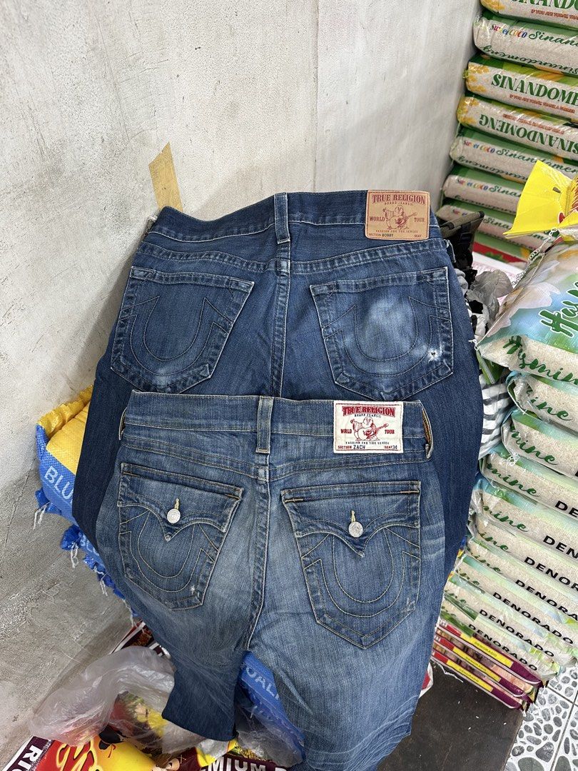 TRUE RELIGION JEANS aspack (2) (Category: Jeans) located in Baliuag. Submitted by thrift.king.ph (Listing ID 1466028362, Image 1). Description: TRUE RELIGION JEANS aspack (2) TRUE RELIGION ZACH Jeans Lightly used 💯 Width: 34-35 (XL) Length: 40 TRUE RELIGION Jeans Well used condition 👌 Issue: check pic Width: 36-37 (XXL) Length: 43 Leg opening: 9.