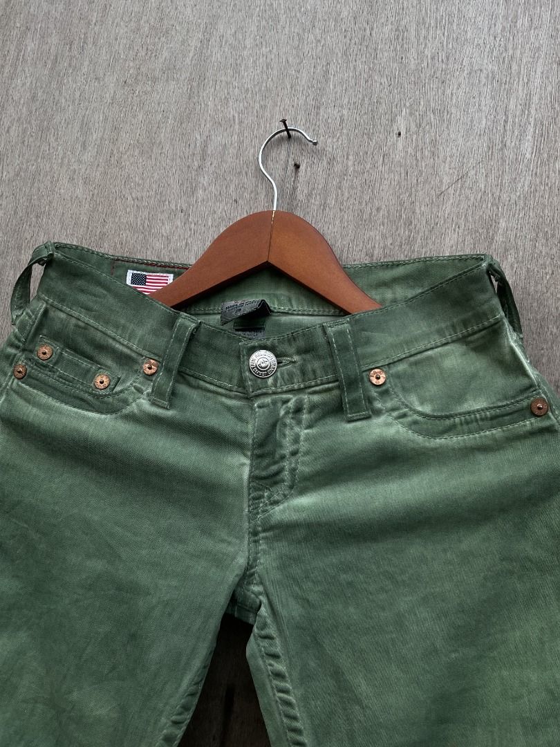 True Religion Moss Green Pants (Category: Jeans) located in Talisay. Submitted by justindanielle17 (Listing ID 1466043575, Image 3). Description: - Brand: True Religion -Authentic -Very good Condition -Waist: 26 inches -Length: 37 inches - Size: 26 (tag attached) - Features: Classic horseshoe back stitching, button closure, front zip fly, branded metallic hardware, and US flag tag - Origin: Made in the USA - Condition: Excellent pre-loved conditi