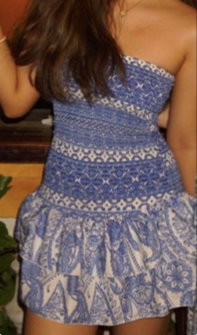 Tube Mini Dress (Category: Dresses) located in Quezon City. Submitted by closetbyellie_ (Listing ID 1466119047, Image 2). Description: - With shorts underneath the skirt - Good quality - Fits XS to S - Perfect for beach outfits! .