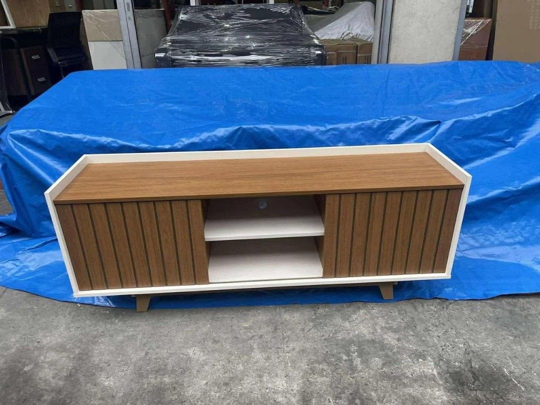 Tv Rack Tv Table Stand (Category: TV Consoles) located in Marikina City. Submitted by marcobarbado.cloud (Listing ID 1466085860, Image 2). Description: .
