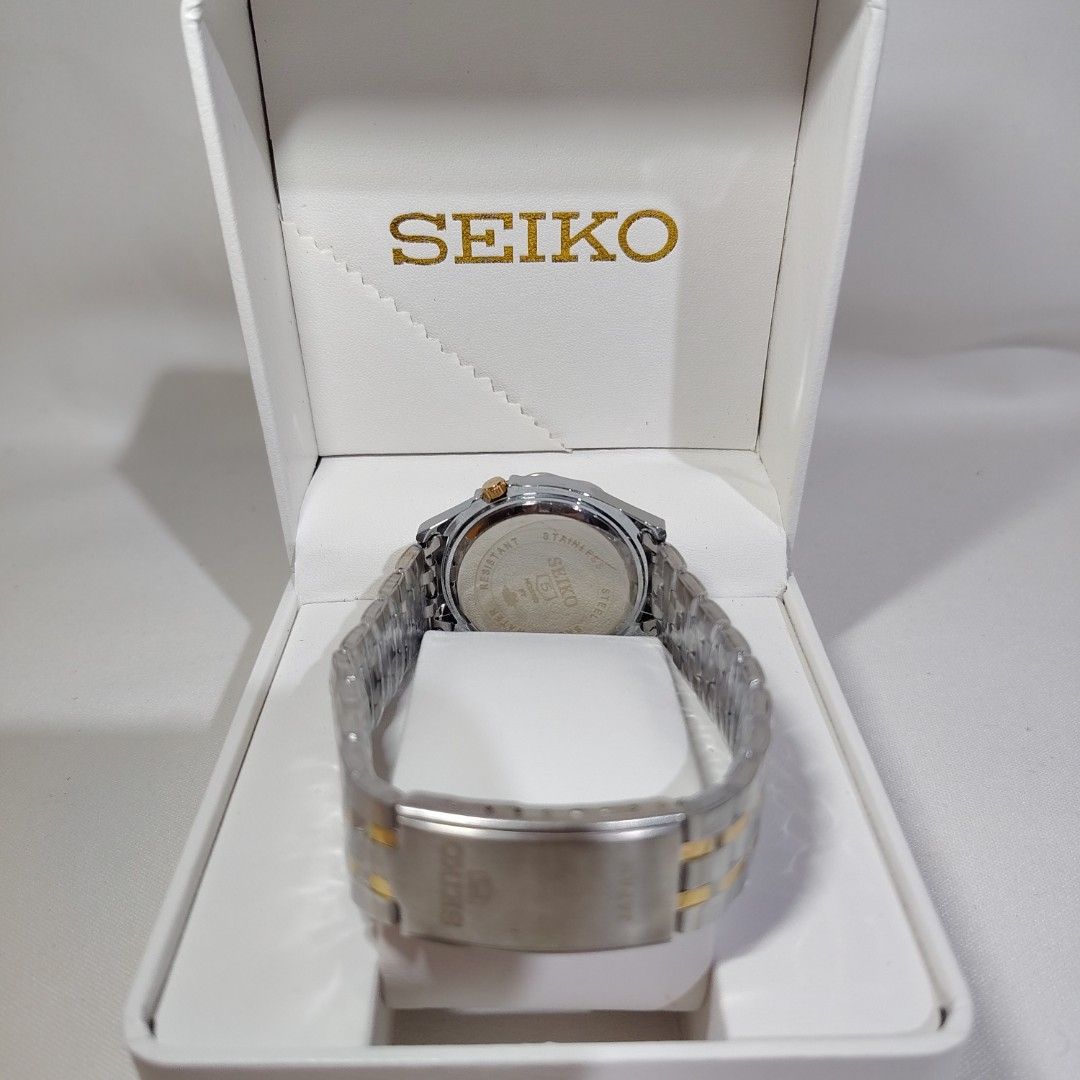 TWO-TONE Seiko 5 Sports Automatic Timepiece (Category: Men's Watches) located in Balanga. Submitted by k2timepieces.739 (Listing ID 1466116565, Image 3). Description: 📌Seiko 5 Stainless Gold 📌Typical 29.0mm to 30.0mm 📌Luminous type 📌Water 100m resistant 📌21 jewels 📌Reference #9353 📌Automatic Movement 📌 battery operated 📌 Made in Japan 📌 Free seiko Box & Battery 📌 Free shipping 📌Courier J&T 🚛 No COD 📌Payment method through GCASH 📌 S