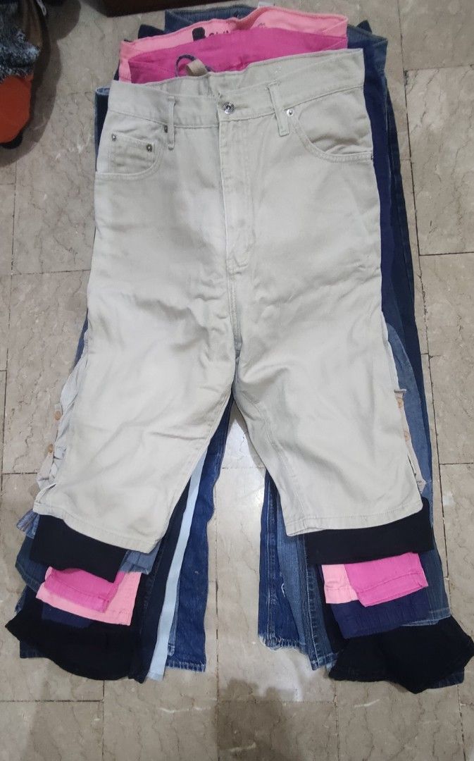 UKAY MIXED TOKONG + PANTS BUNDLE 👖 (Category: Jeans) located in Pateros City. Submitted by Mixed.Selection (Listing ID 1466151496, Image 1). Description: ✨ With branded pieces: SHEIN • American Eagle • ZARA • H&M • LEVI'S assorted styles & sizes 35pcs 💰 ₱1,000 TAKE ALL 📦 Perfect for resale! 🎥 Videos can be sent upon request. 📍Pateros .