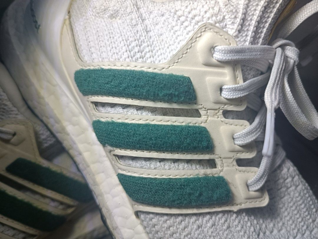 Ultra Boost 4.0 DNA (Category: Sneakers) located in Manila. Submitted by lapulga900 (Listing ID 1466056942, Image 3). Description: 9.5 mens, 27.5, 43.5 Continental outsole chipped(still good for at least 1000km+ since it's not worn out) rush sale, negotiable TY.