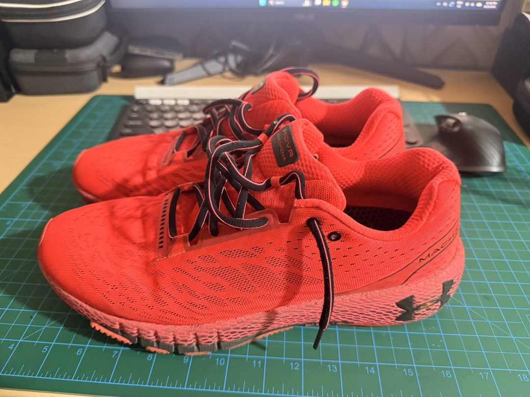 Under Armour HOVR Machina Beta - 11.5 US (Category: Sneakers) located in Manila. Submitted by cyebs15_ (Listing ID 1465994499, Image 1). Description: Under Armour HOVR Machina Beta - 11.5 US - Bought in Riyadh, 2022 - 11.5 US, 10.5 UK, 45.5 EUR - No insole - No box.
