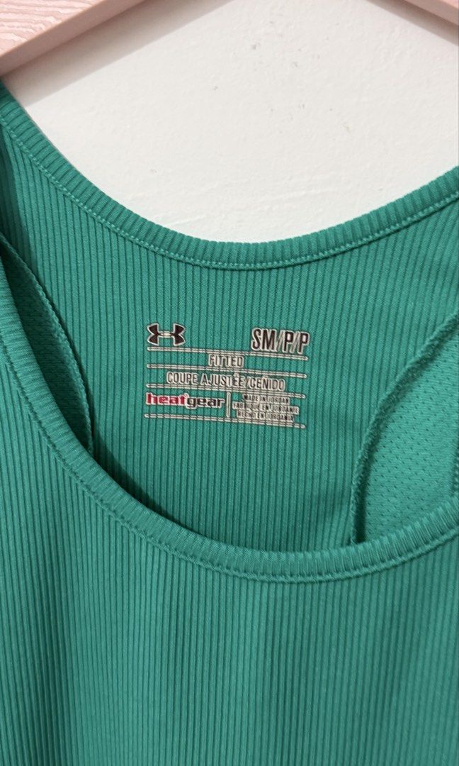 Under Armour Racerback Tank Top (Category: Sleeveless) located in Cordova. Submitted by thedecluterrer (Listing ID 1465993011, Image 3). Description: .