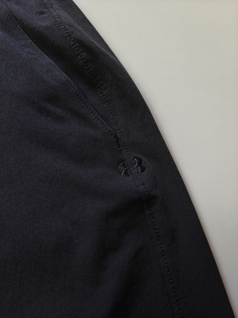 Under Armour Walkshorts (Category: Shorts) located in Alaminos. Submitted by paldonats (Listing ID 1465973856, Image 3). Description: ◾Size : 38 on tag ◾Dimes : W36", L21.5" ◾LIKENEW CONDITION! ◾WASHED W/ FABCON AND READY TO WEAR 🛒Price : + Shipping fee.