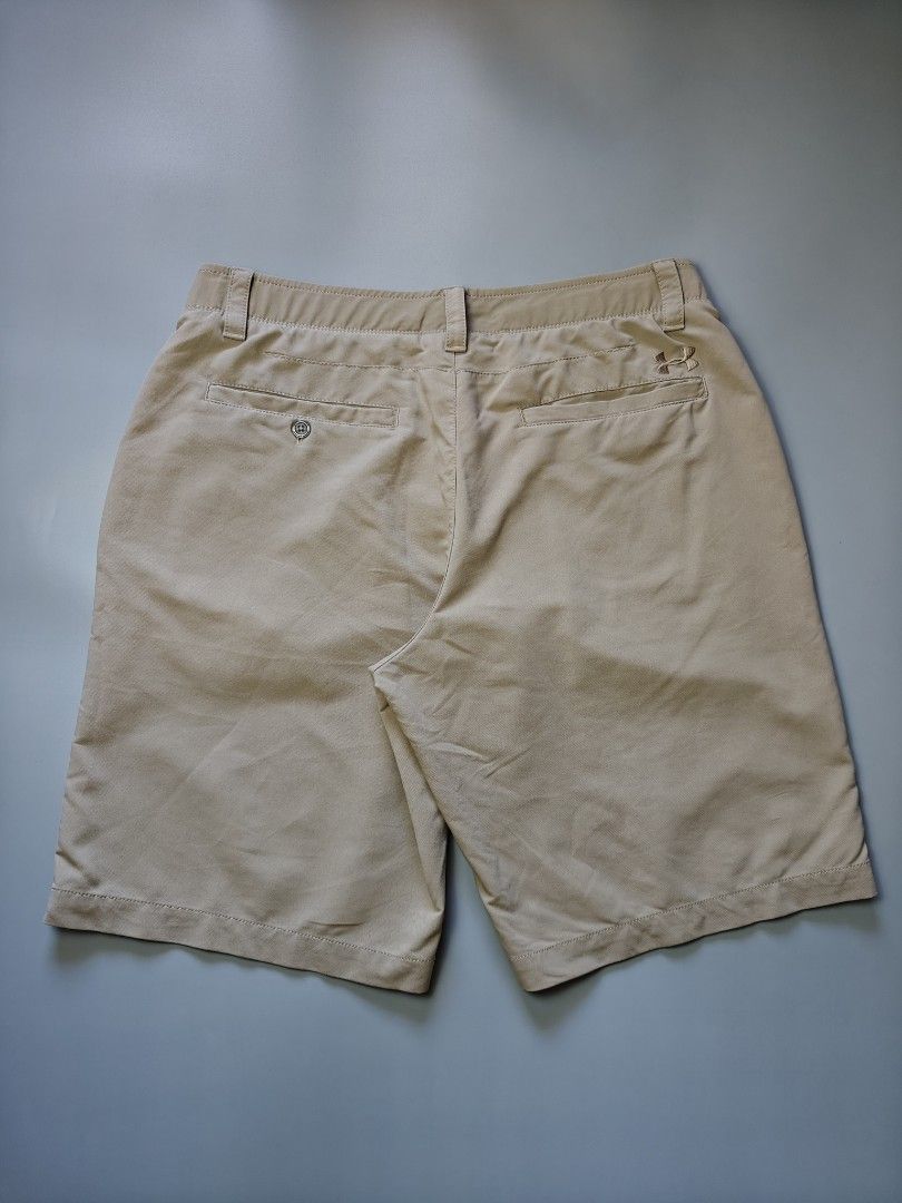 Under Armour Walkshorts (Category: Shorts) located in Alaminos. Submitted by paldonats (Listing ID 1465975599, Image 1). Description: ◾Size : 34 on tag ◾Dimes : W34", L19.5" ◾LIKENEW CONDITION! ◾WASHED W/ FABCON AND READY TO WEAR 🛒Price : + Shipping fee.
