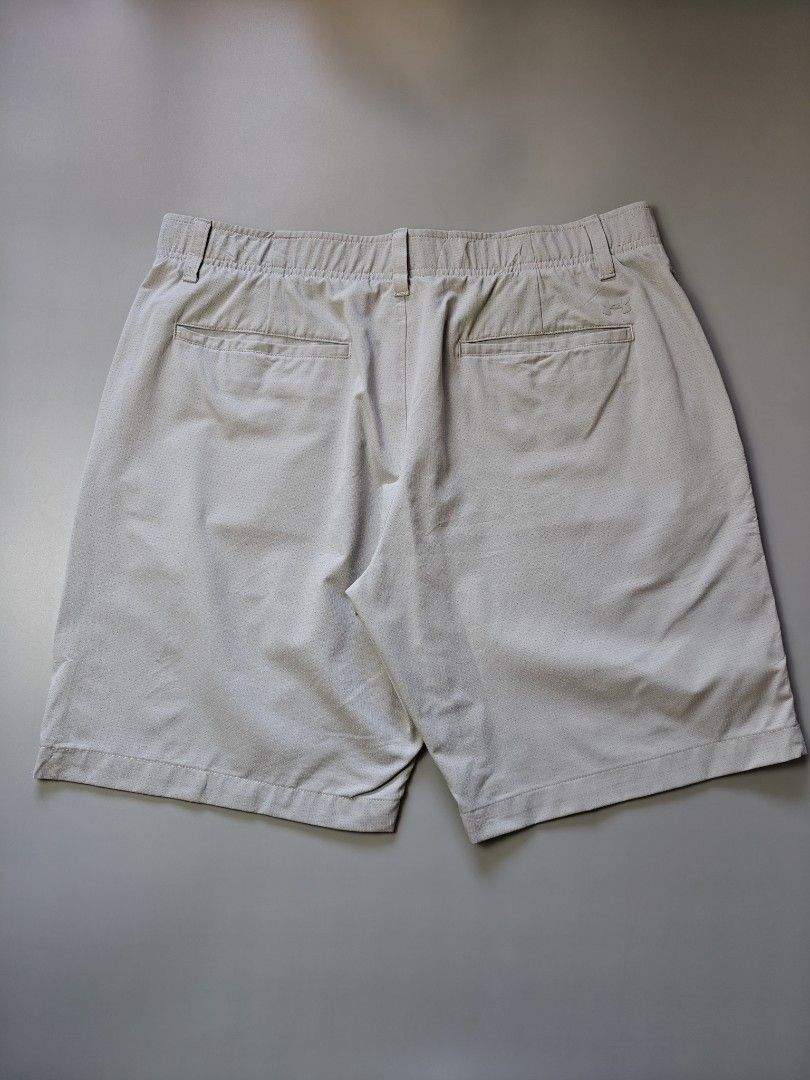 Under Armour Walkshorts (Category: Shorts) located in Alaminos. Submitted by paldonats (Listing ID 1465977361, Image 1). Description: ◾Size : 36 on tag ◾Dimes : W34", L19" ◾LIKENEW CONDITION! *Honest issue! Replaced with a different button see last photo. ◾WASHED W/ FABCON AND READY TO WEAR 🛒Price : + Shipping fee.