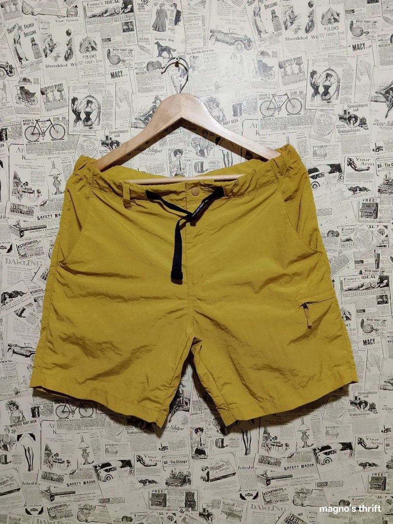 UNIQLO (Category: Shorts) located in Alabel. Submitted by estilo85collection (Listing ID 1466047120, Image 3). Description: Brand:UNIQLO Item: Short Size: Medium Waist: 32-33 Length: 17.5 Condition: good as new Price: ₱ 750 📌 Preloved | Curated by ESTILO 85 📩 DM for details Find your style. ✨.