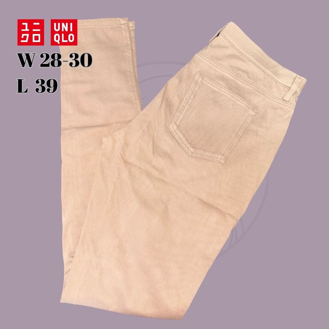 UNIQLO Jeans (Category: Jeans) located in Cavite. Submitted by cchilinnstuffs (Listing ID 1466035884, Image 3). Description: RFS: Decluttering.