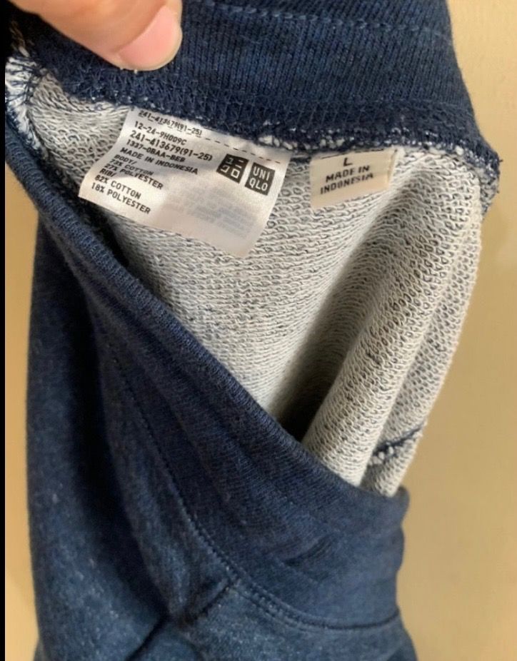 Uniqlo Jogger Womens (Category: Other Bottoms) located in Valenzuela. Submitted by clickandshoppreloved (Listing ID 1466013607, Image 3). Description: Uniqlo Jogger Womens Original, Onhand Large Size On Tag Waist : 31 Height: 36 Color : Blue (Excellent Condition, Good As New Used Once Only).