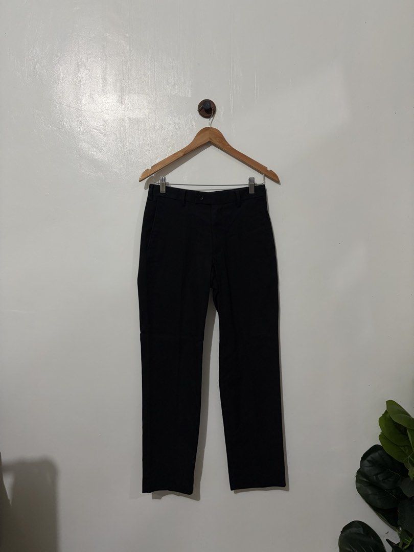 Uniqlo Men’s regular fit pants (Category: Trousers) located in Makati City. Submitted by go_thrifty (Listing ID 1466104565, Image 2). Description: Uniqlo Men’s regular fit pants 𝙎𝙞𝙯𝙚: 30, length 37 𝘾𝙤𝙣𝙙𝙞𝙩𝙞𝙤𝙣: Like new✨10/10 color rate 🏷️450 📍 𝙇𝙤𝙘𝙖𝙩𝙞𝙤𝙣: Quirino Province 🚛 𝘾𝙤𝙪𝙧𝙞𝙚𝙧: J&T Express / JRS Express 💳 𝙁𝙞𝙧𝙨𝙩 𝙩𝙤 𝙥𝙖𝙮, 𝙜𝙚𝙩𝙨 𝙩𝙝𝙚 𝙞𝙩𝙚𝙢 ⚠️ 𝙉𝙤 𝙍𝙚𝙩𝙪𝙧𝙣/𝙍𝙚𝙛𝙪𝙣𝙙 🚫 𝙉𝙊 𝙏𝙊 𝙄𝙍𝙍𝙀𝙎𝙋�