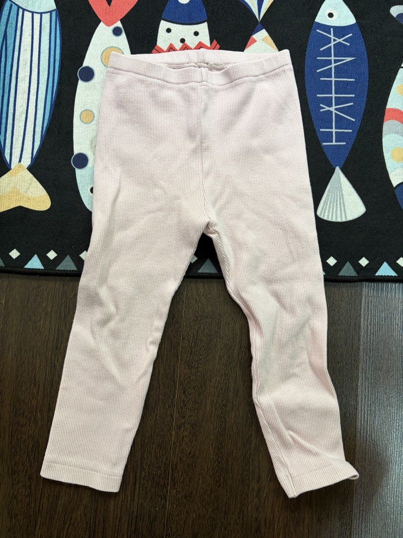 Uniqlo pink rib leggings (Category: Babies & Kids Fashion) located in Manila. Submitted by urbanwear (Listing ID 1466083021, Image 1). Description: .