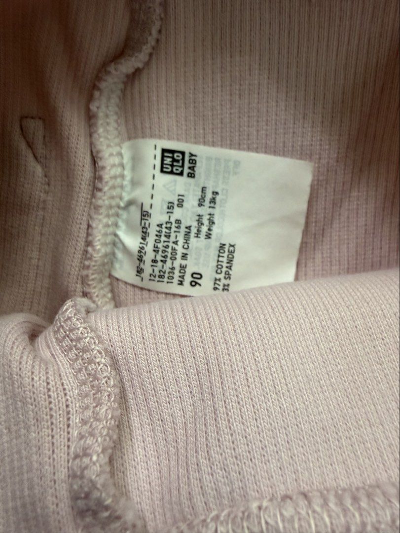Uniqlo pink rib leggings (Category: Babies & Kids Fashion) located in Manila. Submitted by urbanwear (Listing ID 1466083021, Image 2). Description: .