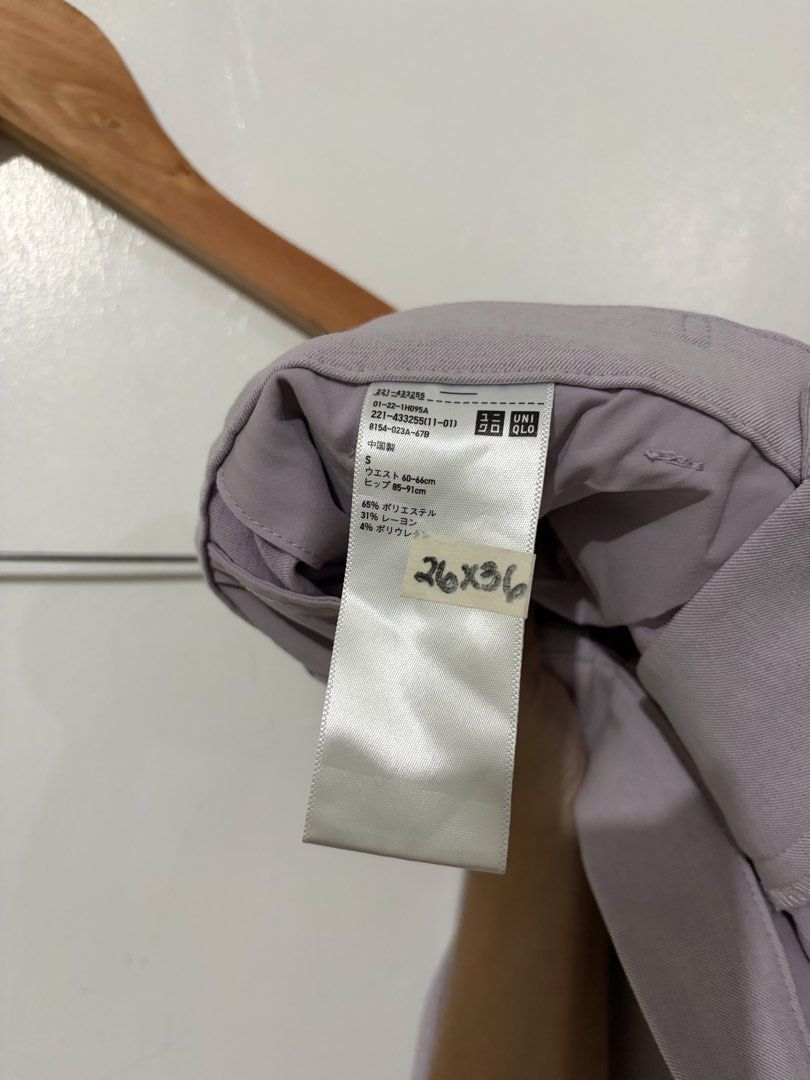 Uniqlo Smart 2-Way Stretch Ankle Pants (Category: Other Bottoms) located in Makati City. Submitted by go_thrifty (Listing ID 1466105403, Image 3). Description: Uniqlo Smart 2-Way Stretch Ankle Pants 𝙎𝙞𝙯𝙚: Small 𝘾𝙤𝙣𝙙𝙞𝙩𝙞𝙤𝙣: Like new✨ 🏷️450 📍 𝙇𝙤𝙘𝙖𝙩𝙞𝙤𝙣: Quirino Province 🚛 𝘾𝙤𝙪𝙧𝙞𝙚𝙧: J&T Express / JRS Express 💳 𝙁𝙞𝙧𝙨𝙩 𝙩𝙤 𝙥𝙖𝙮, 𝙜𝙚𝙩𝙨 𝙩𝙝𝙚 𝙞𝙩𝙚𝙢 ⚠️ 𝙉𝙤 𝙍𝙚𝙩𝙪𝙧𝙣/𝙍𝙚𝙛𝙪𝙣𝙙 🚫 𝙉𝙊 𝙏𝙊 𝙄𝙍𝙍𝙀𝙎𝙋𝙊𝙉