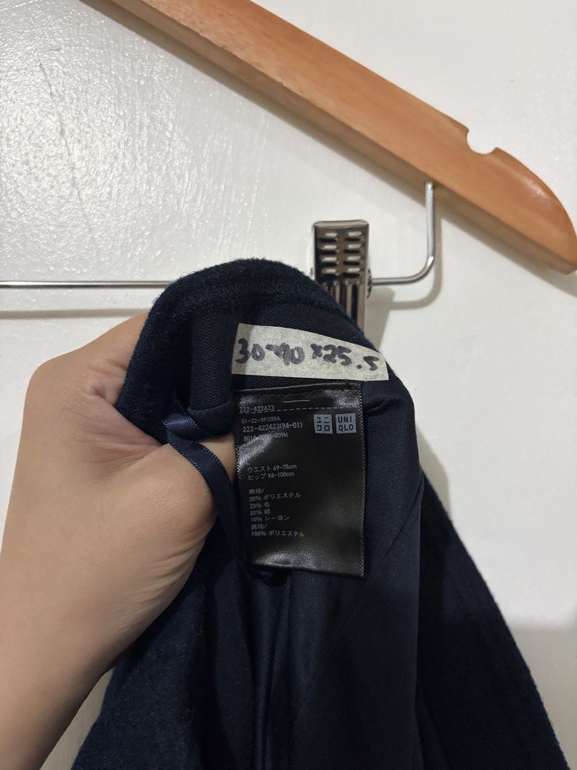 Uniqlo Wool Blend Flared Skirt (Category: Skirts) located in Makati City. Submitted by go_thrifty (Listing ID 1466152304, Image 3). Description: Uniqlo Wool Blend Flared Skirt 𝙎𝙞𝙯𝙚: Large 𝘾𝙤𝙣𝙙𝙞𝙩𝙞𝙤𝙣: Like new✨Navy with inner 🏷️380 📍 𝙇𝙤𝙘𝙖𝙩𝙞𝙤𝙣: Quirino Province 🚛 𝘾𝙤𝙪𝙧𝙞𝙚𝙧: J&T Express / JRS Express 💳 𝙁𝙞𝙧𝙨𝙩 𝙩𝙤 𝙥𝙖𝙮, 𝙜𝙚𝙩𝙨 𝙩𝙝𝙚 𝙞𝙩𝙚𝙢 ⚠️ 𝙉𝙤 𝙍𝙚𝙩𝙪𝙧𝙣/𝙍𝙚𝙛𝙪𝙣𝙙 🚫 𝙉𝙊 𝙏𝙊 𝙄𝙍𝙍𝙀𝙎𝙋𝙊𝙉𝙎𝙄𝘽𝙇