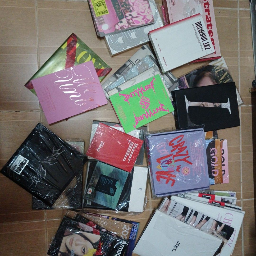 34 Unsealed Kpop Albums (Category: CDs & DVDs) located in Pasig City. Submitted by nylrede (Listing ID 1466058316, Image 1). Description: Twice. Itzy. Aespa. Newjeans. Enhypen. TXT. Red Velvet. IVE. Nmixx. Unis. Get All Now for 3k ONLY! for tingi check photos for details. first come first serve. will also give freebies for sure buyers!! min. of 2 albums per order Pricing for Sets (no discount yet): All Aespa Albums (8) - 900 All Twice Albums (3) 