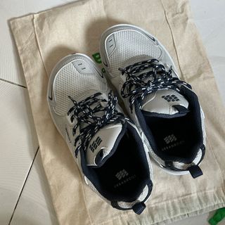 （分類：）位於 。 由 needleworkthing 提交（商品編號 1466031180，圖片 1）。簡介： 。