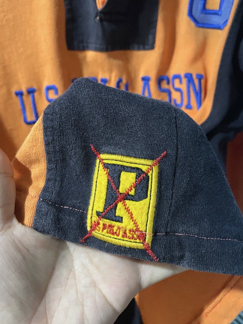 US POLO ASSN LONG SLEEVE (Category: Tshirts & Polo Shirts ) located in Bacoor. Submitted by cee.jayy (Listing ID 1465954406, Image 3). Description: US POLO ASSN SIZE: LARGE BAWAL SA MASELAN ISSUE: TINY PINHOLES ₱100 📍BACOOR CAVITE.