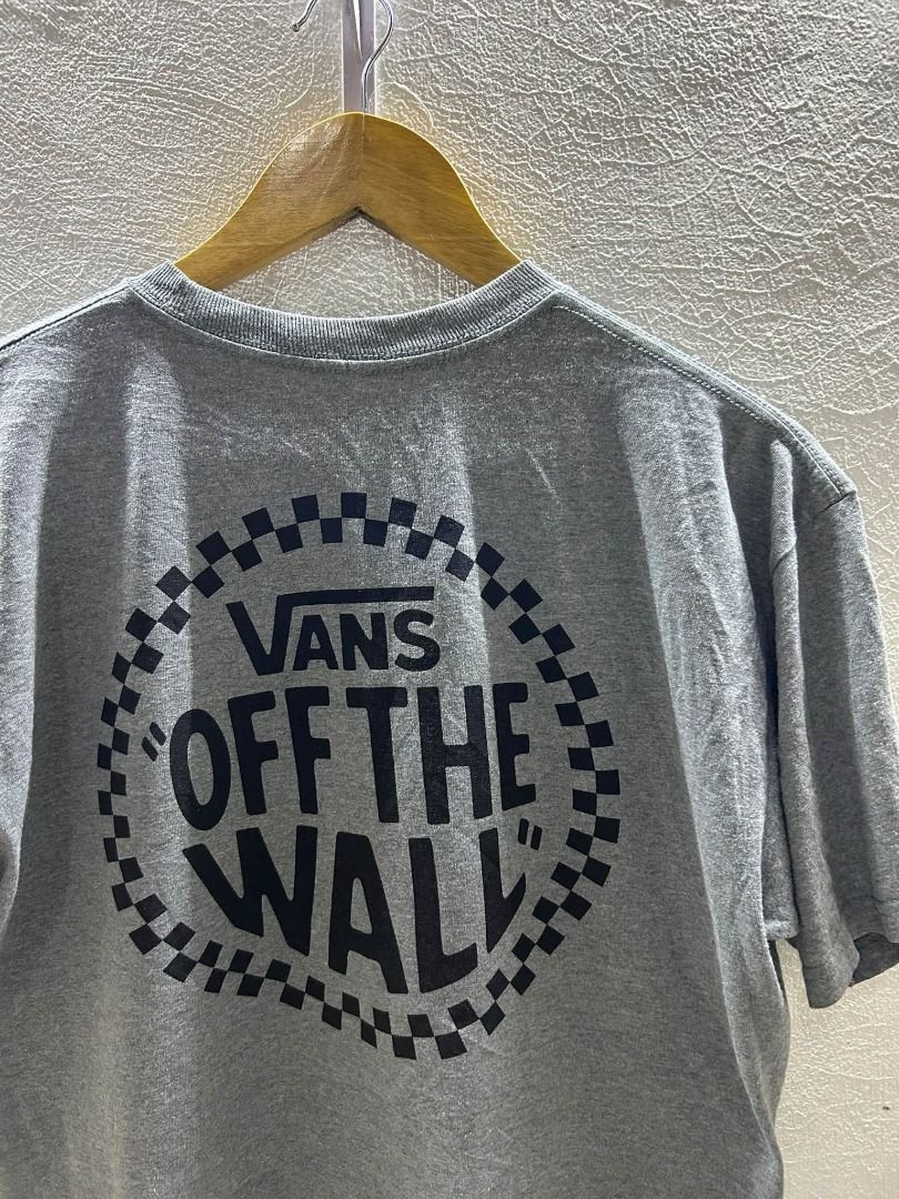 VANS (Category: Tshirts & Polo Shirts ) located in Caloocan City. Submitted by j3ngsanity (Listing ID 1466066699, Image 3). Description: ISSUE : MIN LINTS DIMES : 20.5x27.5.