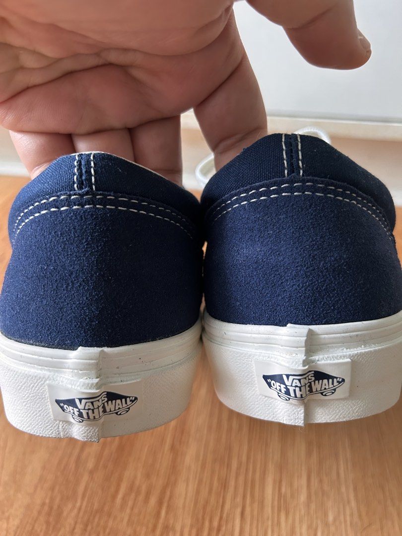 Vans Oldskool Style 36 (Category: Sneakers) located in Manila. Submitted by cls319 (Listing ID 1465963576, Image 2). Description: Brand new Vans Oldskool Style 36(No box) Color Navy Blue Size: 11US Lalamove/Grab pick up from Makati.