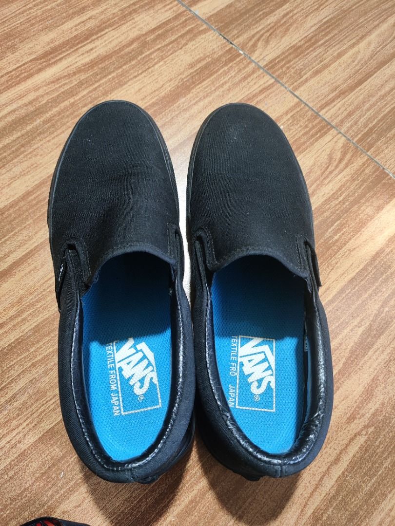 VANS SLIP-ON | BLACK (Category: Sneakers & Footwear) located in Caloocan City. Submitted by mjoymiran43692 (Listing ID 1466056949, Image 1). Description: DETAILS: • Brand: VANS • Style: Slip-On • Color: Black • Size: US 8 / EUR 41 / 26 CM • Condition: Pre-loved / Good condition • Actual item shown in photos 📸 #Vans #VansSlipOn #VansShoes #BlackVans #PrelovedShoes #ShoesForSale #CarousellPH.
