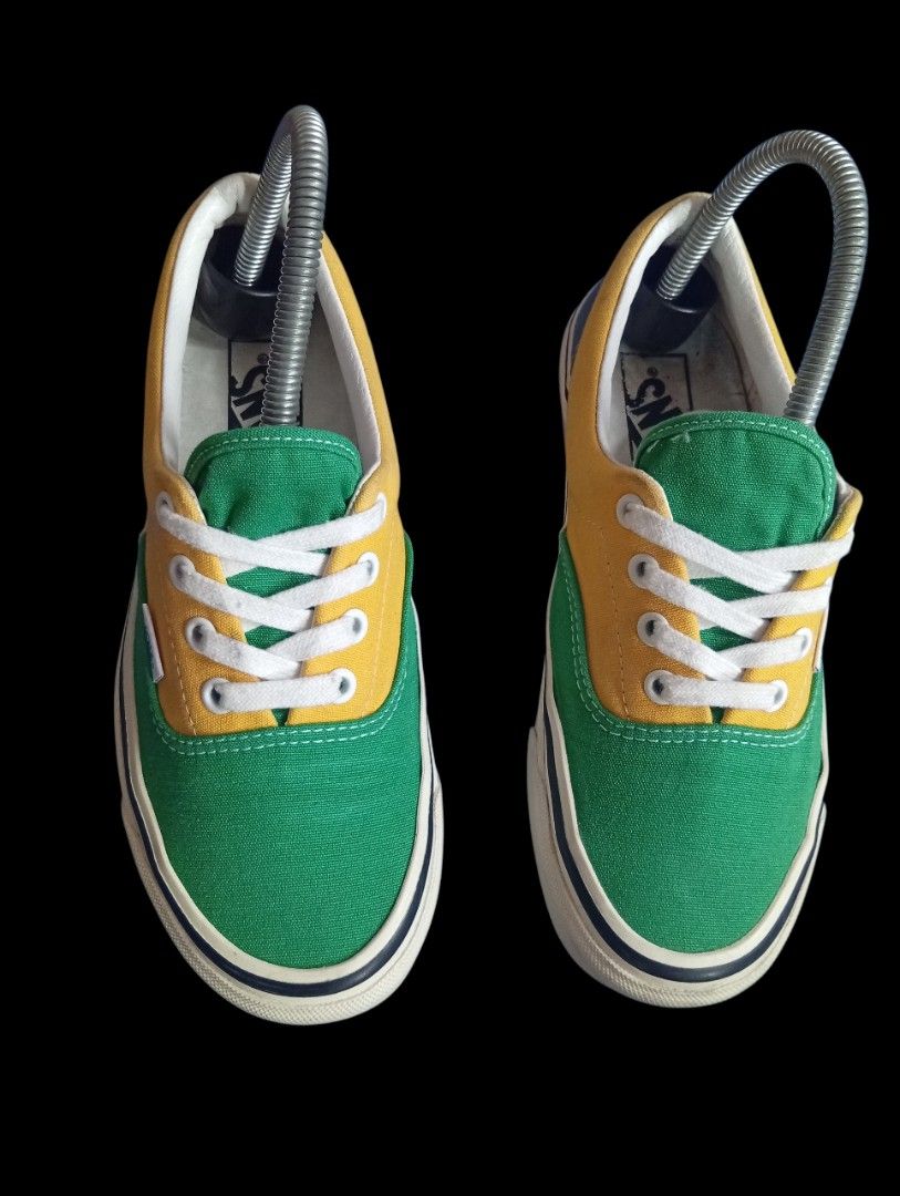 Vans Sneakers Shoes (Category: Sneakers) located in Baguio. Submitted by nervisa_deer (Listing ID 1466023170, Image 2). Description: Frm ukay box.. Used like new condition..