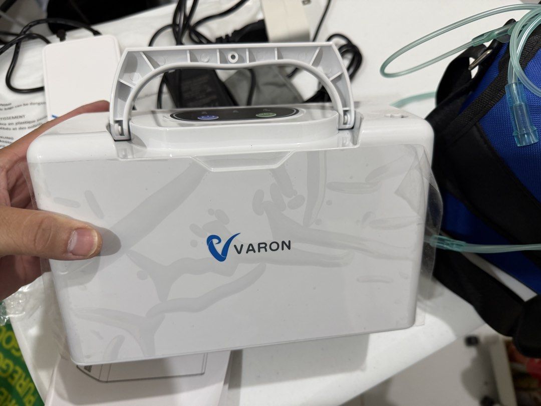 Varon portable oxygen concentrator (Category: Men's Grooming) located in Manila. Submitted by benedict.benedict1 (Listing ID 1466079915, Image 1). Description: Almost new, used only once Can do meet up in sm Calamba RFS : Declutering .