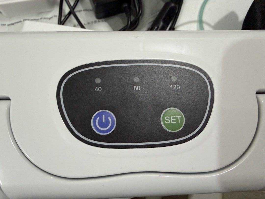Varon portable oxygen concentrator (Category: Men's Grooming) located in Manila. Submitted by benedict.benedict1 (Listing ID 1466079915, Image 2). Description: Almost new, used only once Can do meet up in sm Calamba RFS : Declutering .
