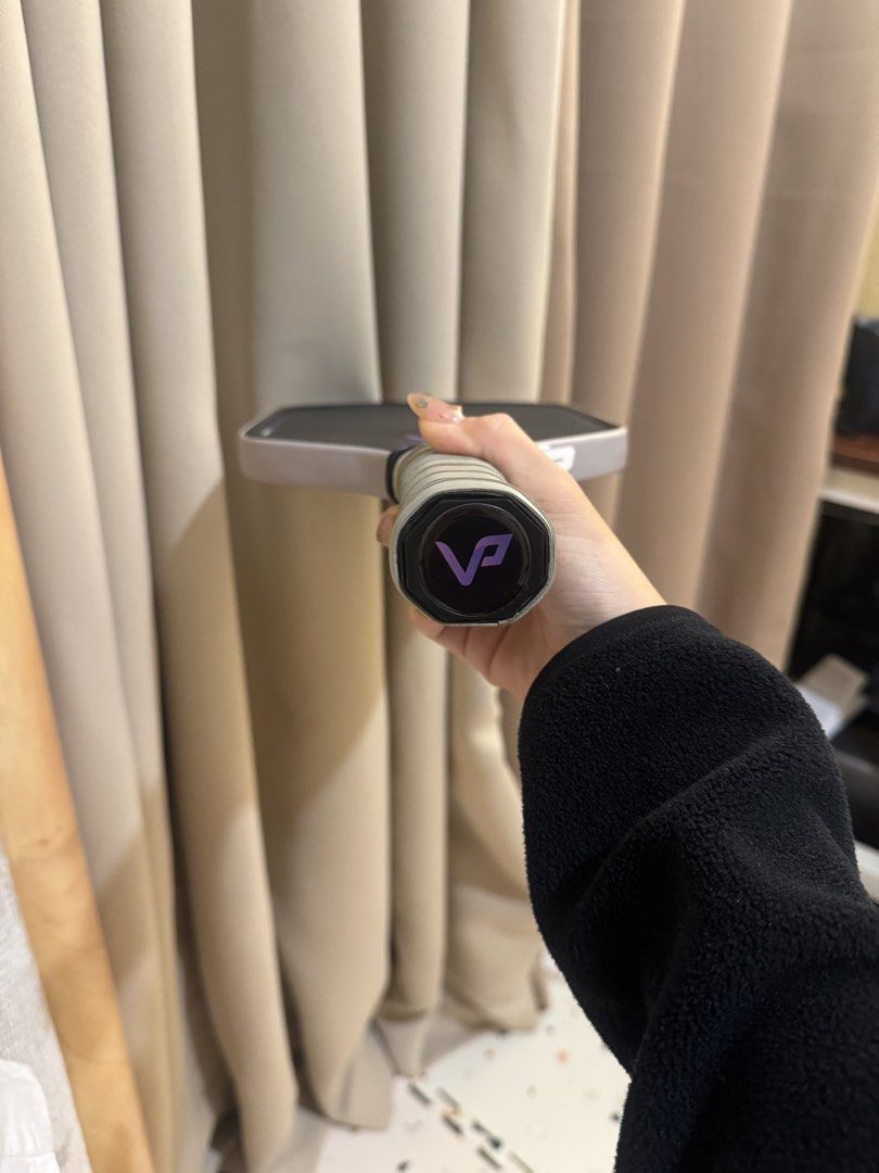 Vatic Pro Prism Flash Paddle 16mm Standard (Category: Racket and Ball Sports) located in Baliuag. Submitted by girlbossatwork (Listing ID 1466092032, Image 3). Description: Vatic Pro Prism Flash 16mm Standard 🥒 Price: 5200 Only used 2x (still gritty and NOT core crushed) with Bodhi Edge Guard and Bodhi Overgrip since Day 1 Comes with paddle cover and box Bought from Vatic Pro Ph Rfs: upgraded my paddle Location: Baliwag, Bulacan Can deliver via 
