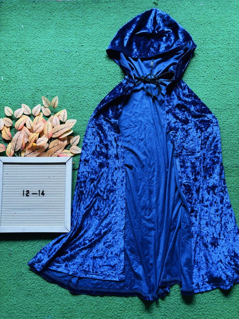 velvet blue cape (Category: Babies & Kids Fashion) located in San Mateo. Submitted by ariakid47 (Listing ID 1465978481, Image 1). Description: .