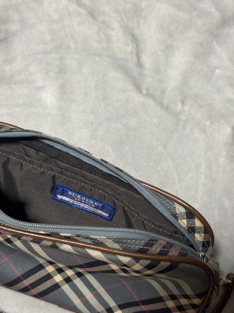 Vintage Burberry Blue Label Pochette (Category: Shoulder Bags) located in Manila. Submitted by _prelovedbynotcarls (Listing ID 1466114495, Image 2). Description: .