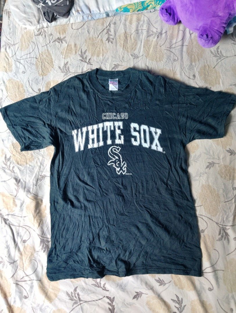 Vintage Chicago White Sox (Category: Tshirts & Polo Shirts ) located in Iloilo. Submitted by silverowl.f96a66 (Listing ID 1466099474, Image 1). Description: size M 28x21.
