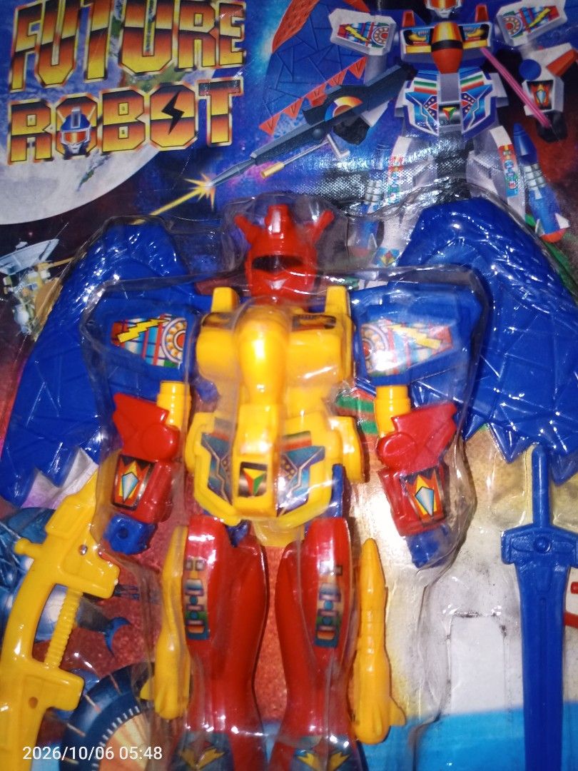 Vintage Future Robot Toy (Category: Vintage Collectibles) located in Davao. Submitted by banana.pancake (Listing ID 1466151329, Image 2). Description: Local, K.O Sealed Robot Toy.