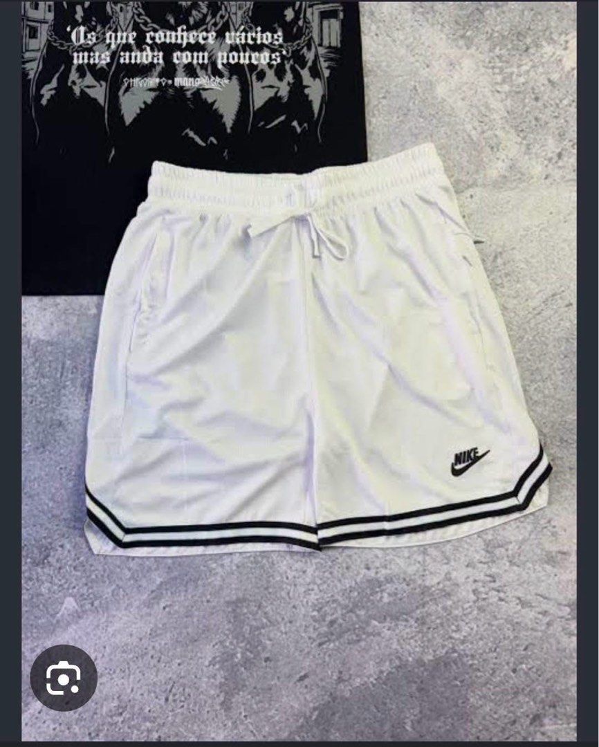 vintage nike (Category: Shorts) located in Baler. Submitted by shneyy (Listing ID 1466017542, Image 1). Description: Size: 26-32 .