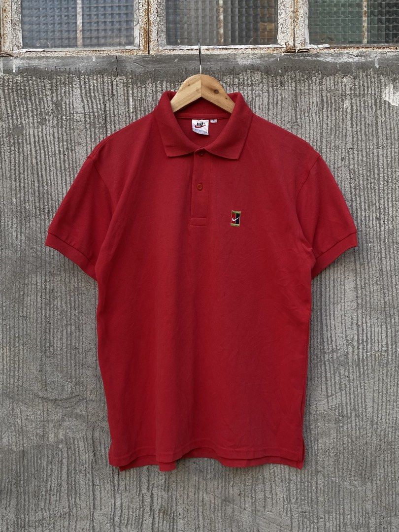 Vintage nike polo (Category: Tshirts & Polo Shirts ) located in Manila. Submitted by raversantos (Listing ID 1465988533, Image 1). Description: W-22 L-27 No issue Color rate 9.5/10 Excellent condition.