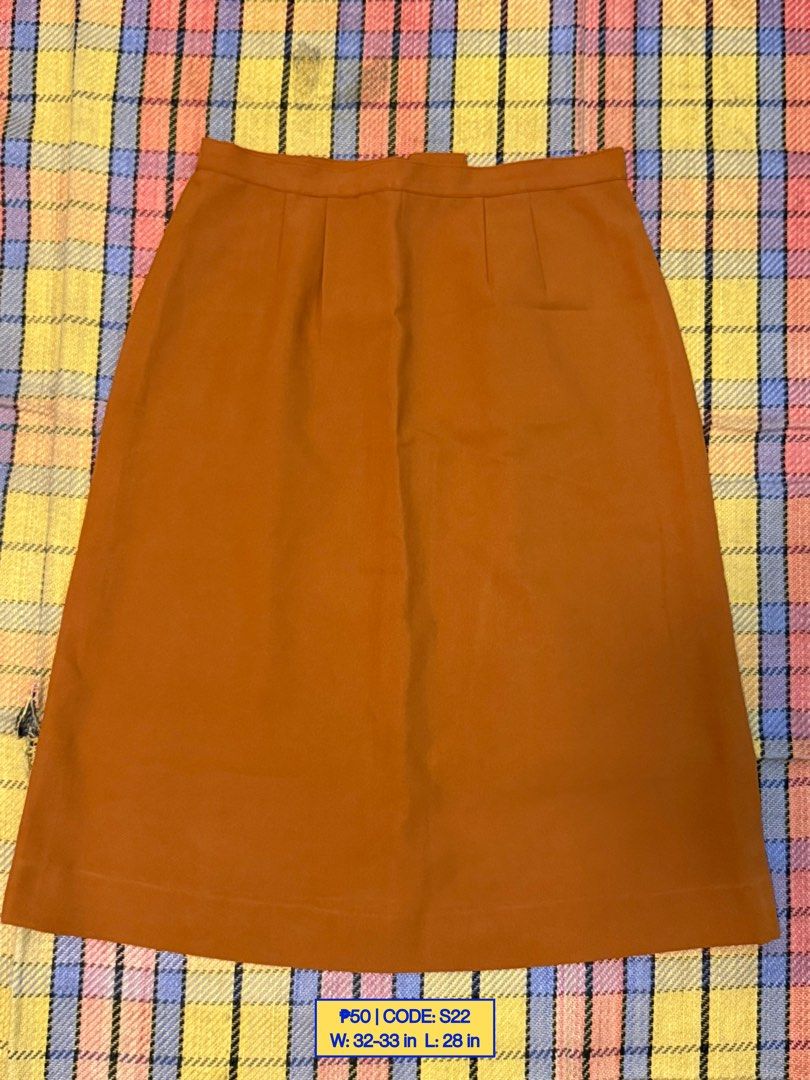 Vintage Rust Orange Midi Skirt (Category: Skirts) located in Baliuag. Submitted by from.linea (Listing ID 1466058558, Image 1). Description: Size and details are indicated in the photo..
