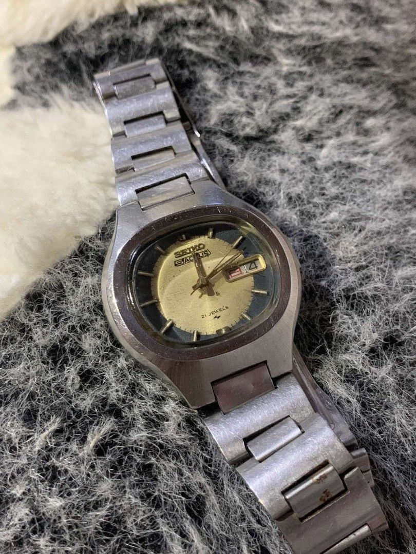Vintage Seiko Actus (Category: Men's Watches) located in Cebu City. Submitted by vj_timepieces (Listing ID 1466000754, Image 1). Description: good conditiom working condition.