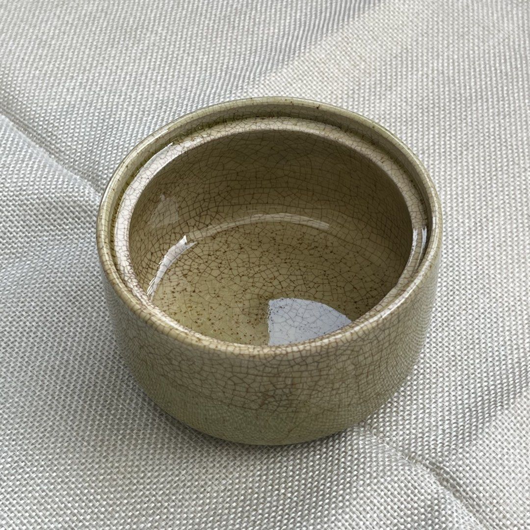 Vintage Style Crackle Glaze Ceramic (Category: Food Organization & Storage) located in Davao. Submitted by lili.enne (Listing ID 1466086733, Image 2). Description: .