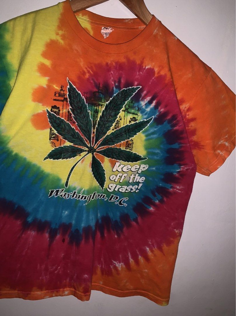 VINTAGE WEED TEE FOR SALE (Category: Tshirts & Polo Shirts ) located in Angeles City. Submitted by browsetheracks (Listing ID 1465964541, Image 3). Description: FOR SALE KEEP OF THE GRASS GRAPHIC WEED TEE SIZE L ON A DELTA PROWEIGHT TAG (21×27) IN EXCELLENT CONDITION! NO ISSUE *MADE WITH BEEFY COTTON MATERIAL ₱550+SHIPPING FEE DM ME FOR MORE INFO 🔌 Note: Every item is photographed accurately to showcase its actual condition. Before shipping, eac