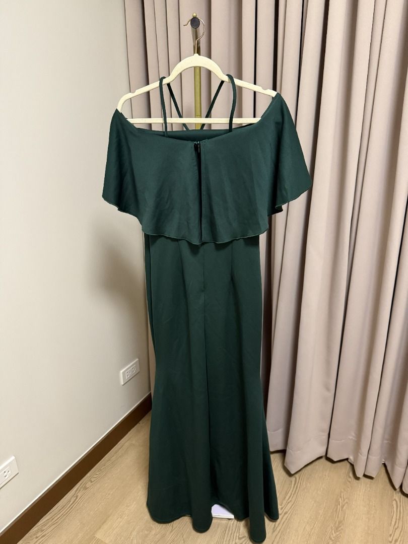 VIOLA Emerald Gown in Medium (Category: Dresses) located in Marikina City. Submitted by tashdeclutters. (Listing ID 1466088070, Image 2). Description: ✨ VIOLA Emerald Gown in Medium - P3490 ✨ Condition 3: Good/Lightly Used 🛍️ Purchased in: Philippines ✨ @tashdeclutters ✨ Created to share the things that no longer spark joy with Tash — and hopefully, let them spark joy for someone else. 🤍 📌 SHOP POLICIES • Prices posted are FINAL. • NO LOWBALLE