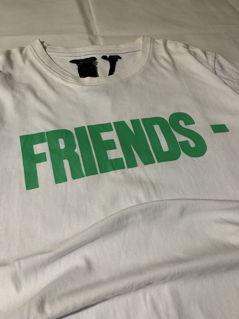 VLONE Friends Logo Tee (Category: Tshirts & Polo Shirts ) located in Cantilan. Submitted by limitedgarments.ww (Listing ID 1465955988, Image 2). Description: •Condition: 9.5/10 •Color rate: 10/10 Width: 20 Length: 27 Size Tag: S Fittings: M-L •issue: Need Extra Wash‼️.