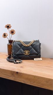 (Category: ) located in . Submitted by vintage_sac (Listing ID 1466123810, Image 1). Description: .