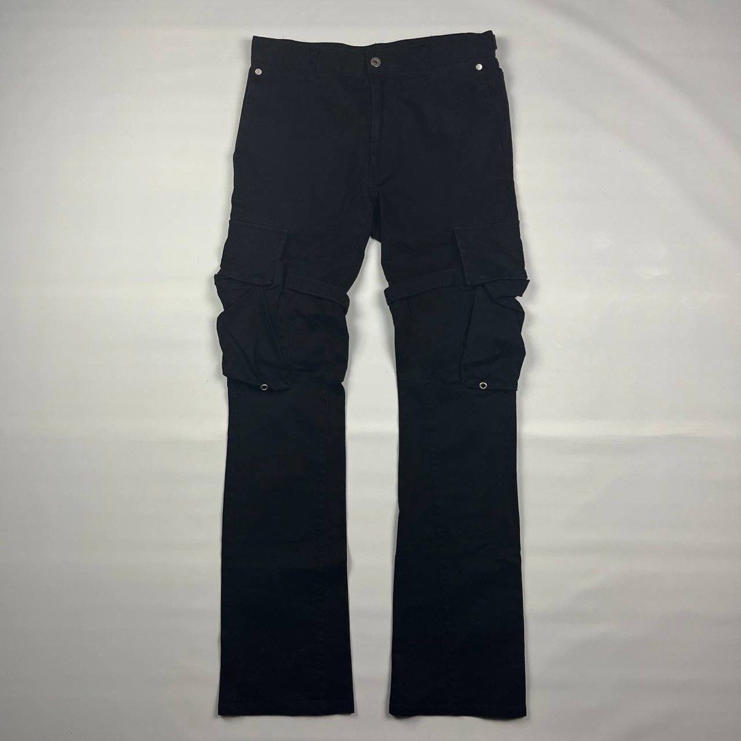 Vuja De - Flared Cargo Pants 2.0 (Category: Jeans) located in Puerto Princesa. Submitted by something___. (Listing ID 1466061814, Image 1). Description: Vuja De - Flared Cargo Pants 2.0 Tagged Size: Small Dimensions Length: 41 Waist: 30 Leg Opening: 8 Condition: Excellent Color rate: 9.3 Flaws: Gently used .
