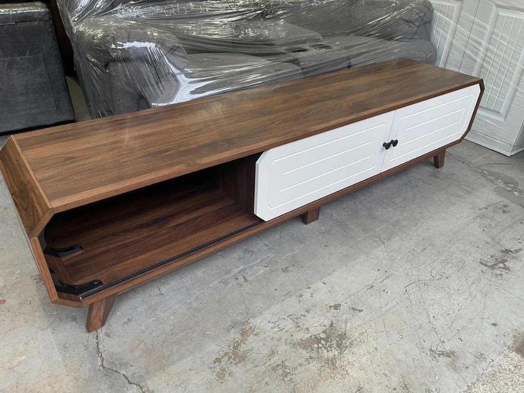 Walnut Tv Rack Tv Table Stand (Category: TV Consoles) located in Marikina City. Submitted by marcobarbado.cloud (Listing ID 1466085110, Image 3). Description: .