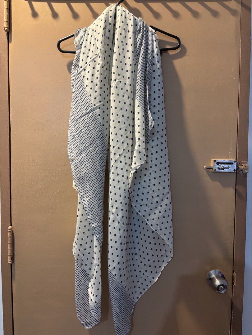 White Polka Dot Scarf/Shawl (Category: Scarves) located in Manila. Submitted by shopmik4scloset (Listing ID 1466011500, Image 1). Description: Hi 👋🏽 Yes, it’s available :) No issues 📍: Sampaloc Manila 🚚: Lalamove or J&T 💵: Gcash No meet ups, cod or free sf ! .