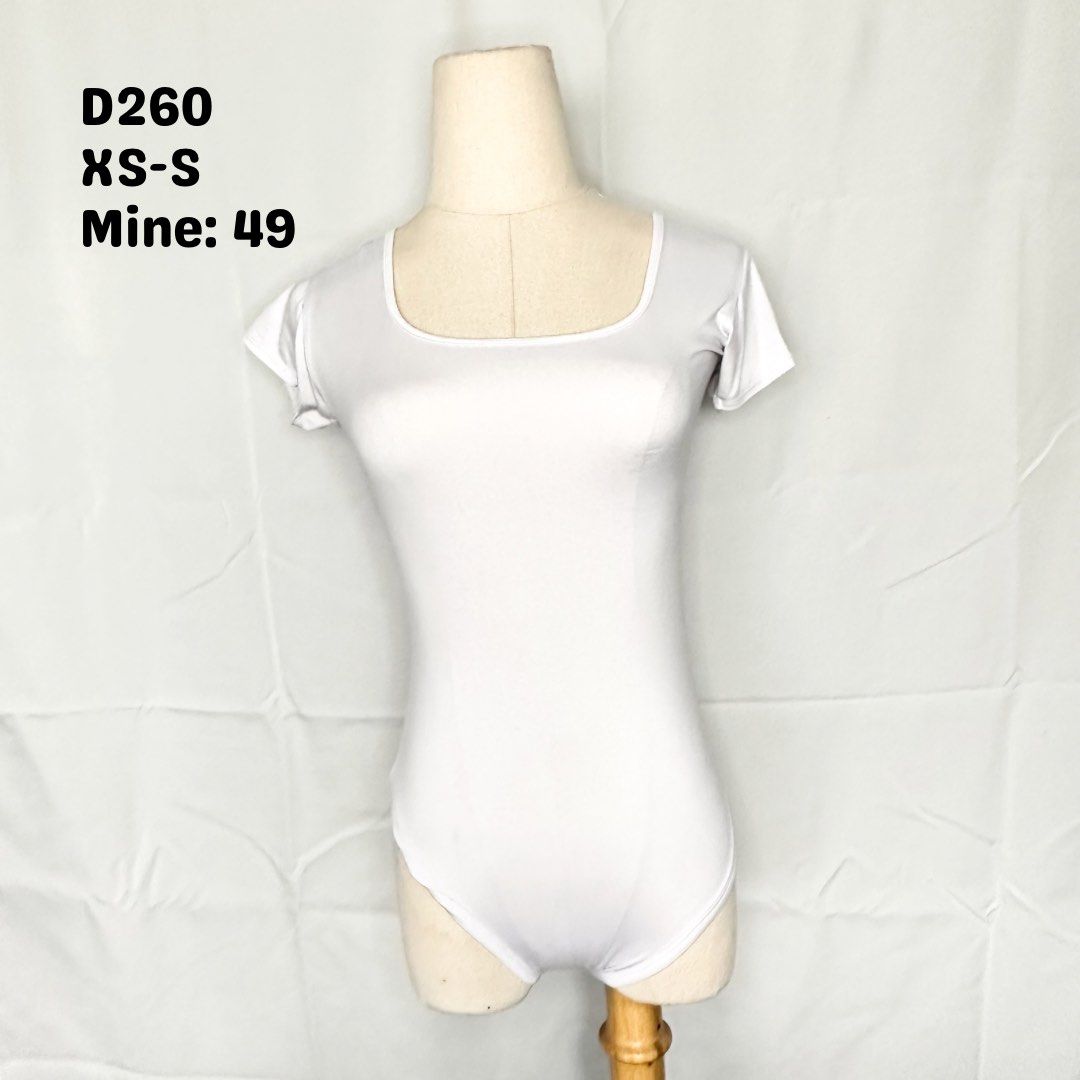 White Squareneck Bodysuit | Clearance Sale (Category: Others Tops) located in Quezon City. Submitted by phiaicasiano (Listing ID 1466087149, Image 1). Description: CLEARANCE SALE, EVERYTHING MUST GO MOP: GCash and BPI MOD: LBC, Lalamove, Grab.